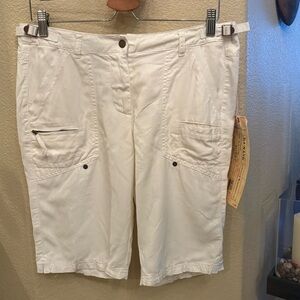 NWT~DA-NANG Women Silk Blend White Cargo Shorts Size Medium